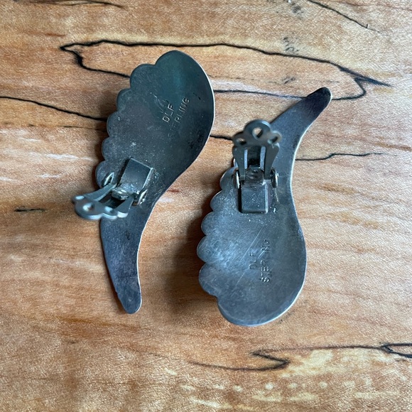 Signed Navajo amethyst & sterling "angel wing" feather earrings - Picture 8 of 10